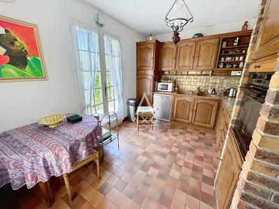 Maison - 166 m² - 6 pièces