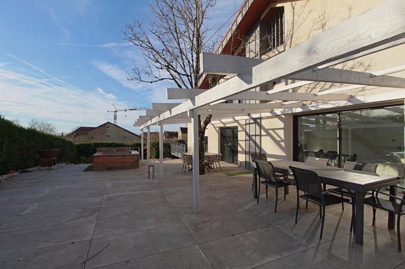 Maison d'architecte - 244 m² - 8 pièces