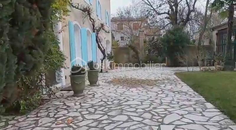 Demeure - 283 m² - 10 pièces