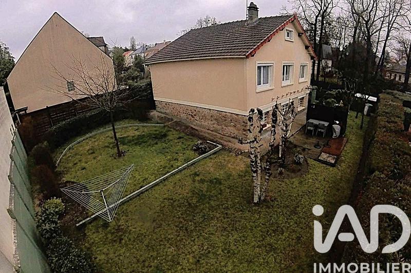 Maison - 97 m² - 5 pièces