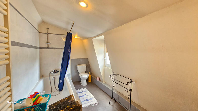 Maison - 188 m² - 7 pièces