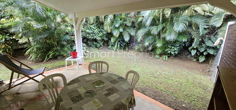 Maison - 239 m² - 9 pièces