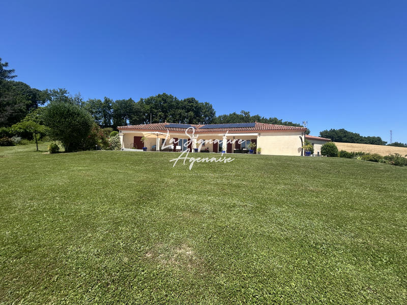 Maison - 220 m² - 7 pièces