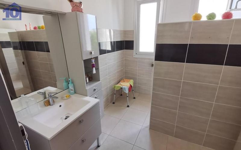 Appartement - 185 m² - 6 pièces