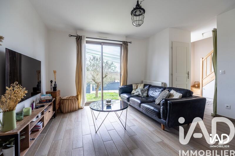 Maison - 98 m² - 6 pièces