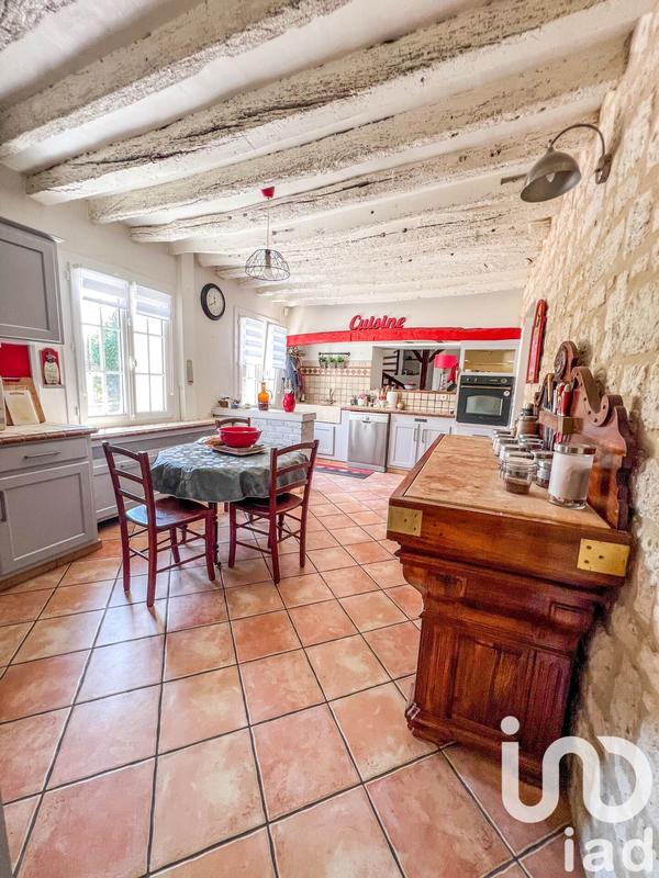 Maison - 267 m² - 8 pièces