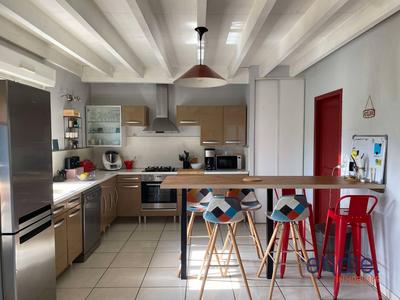 Maison - 148 m² - 6 pièces