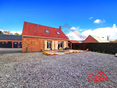 Maison - 101 m² - 7 pièces