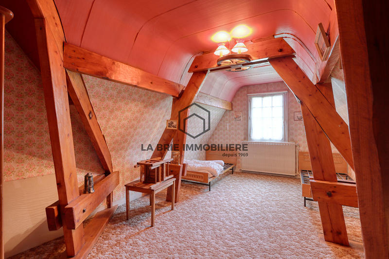 Maison - 149 m² - 6 pièces