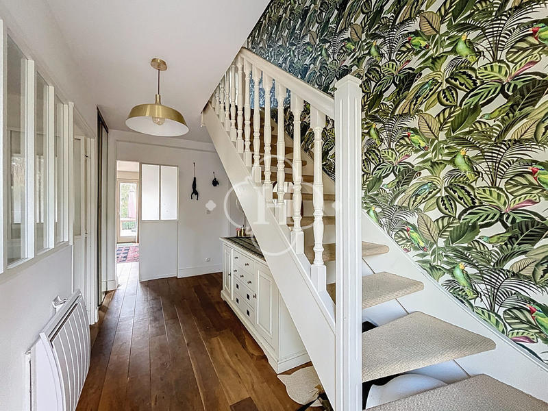 Maison - 191 m² - 8 pièces