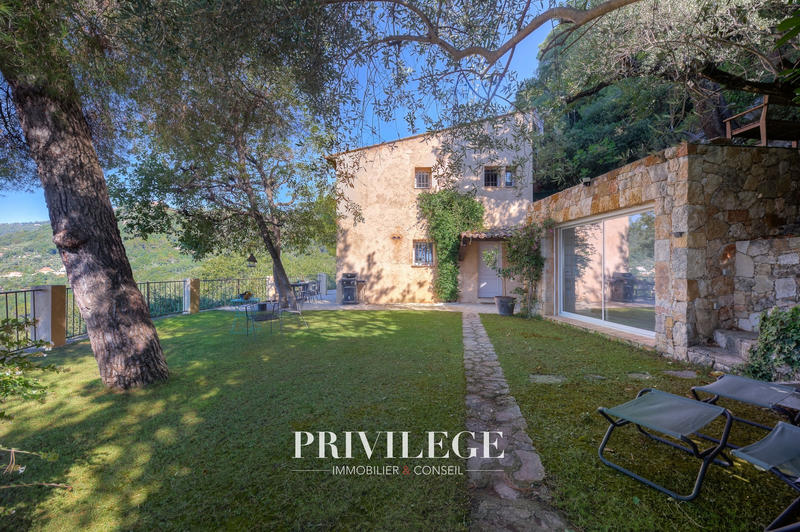 Maison - 144 m² - 5 pièces