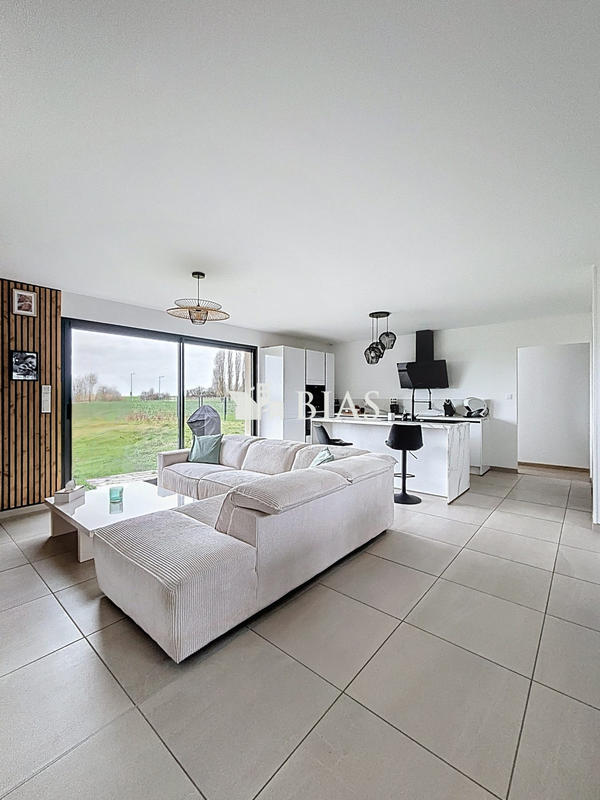 Maison - 100 m² - 4 pièces