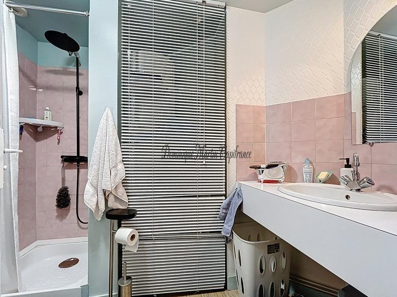 Immeuble - 226 m² - 12 pièces