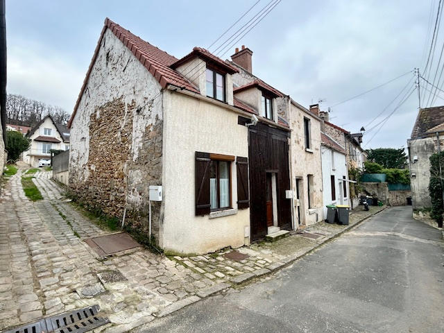 Maison de village - 90 m² - 5 pièces