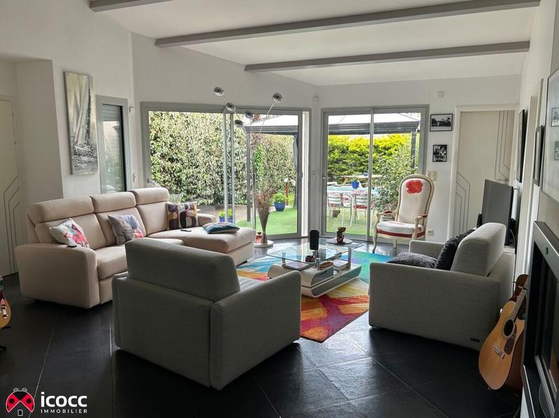 Pavillon - 102 m² - 4 pièces