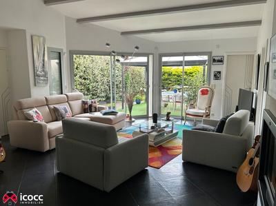 Pavillon - 102 m² - 4 pièces