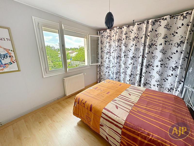 Maison - 86 m² - 6 pièces