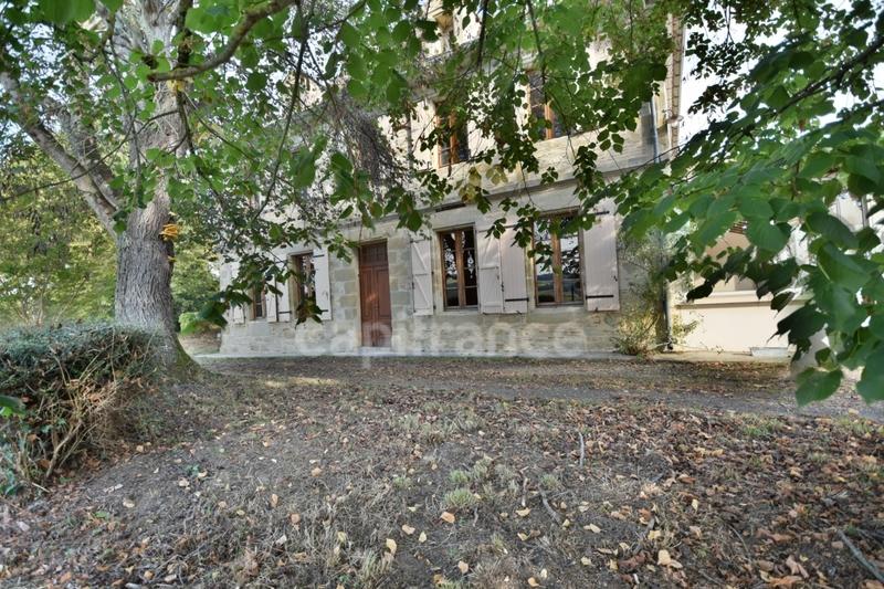 Corps de ferme - 283 m² - 9 pièces