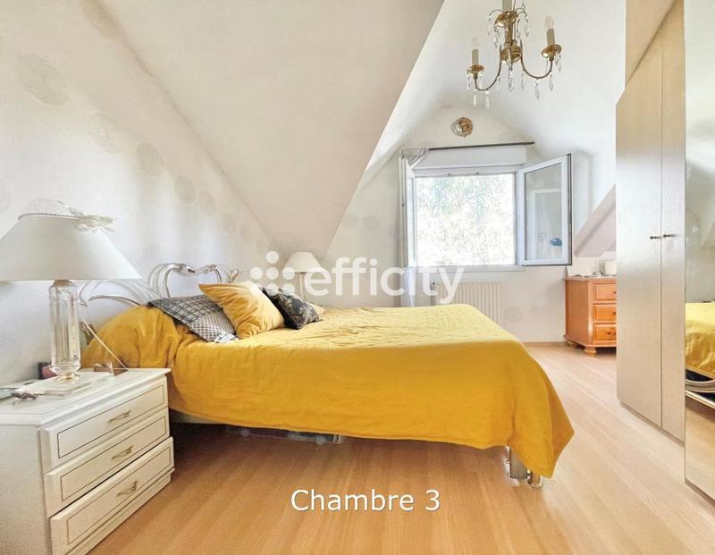 Maison - 175 m² - 8 pièces