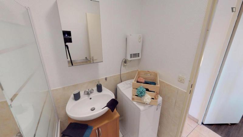 Chambre - 11 m² - 4 pièces