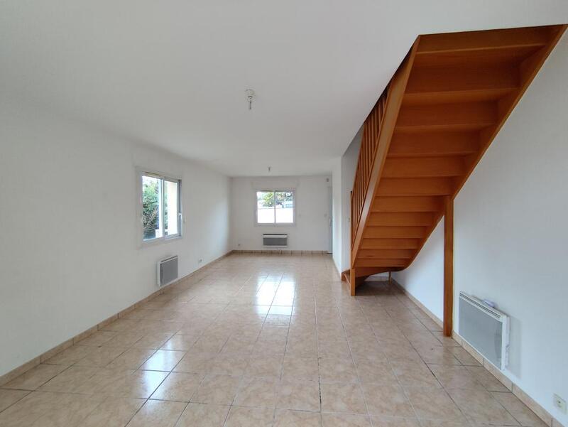 Immeuble - 200 m² - 12 pièces