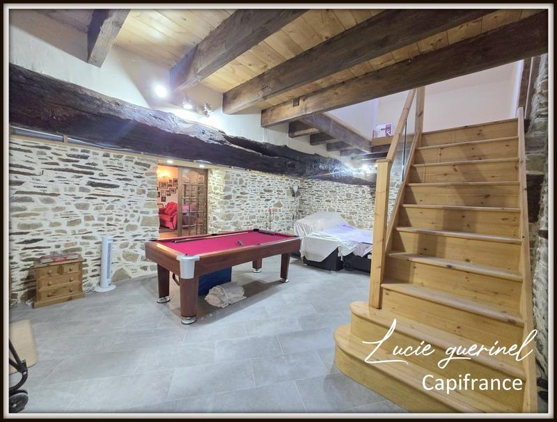 Maison - 200 m² - 6 pièces