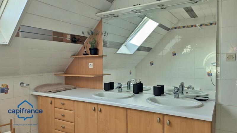 Maison - 92 m² - 4 pièces