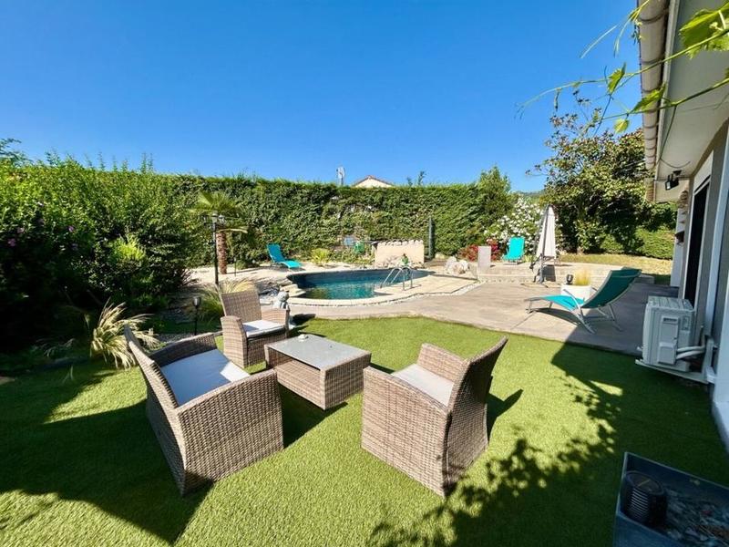 Villa - 115 m² - 6 pièces