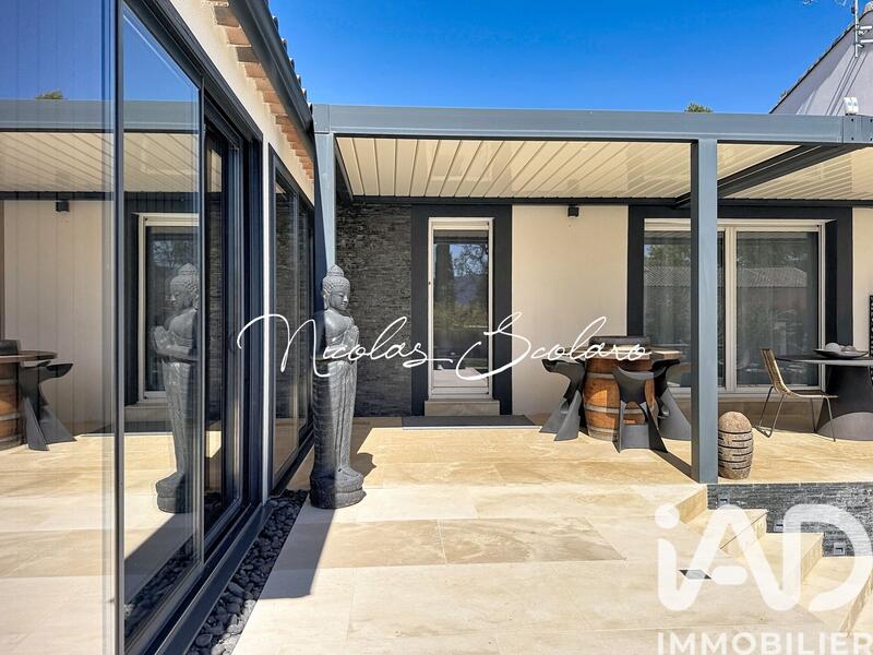 Maison - 189 m² - 5 pièces