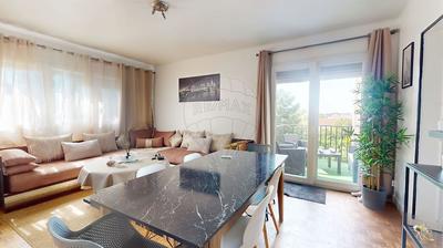 Appartement - 79 m² - 4 pièces