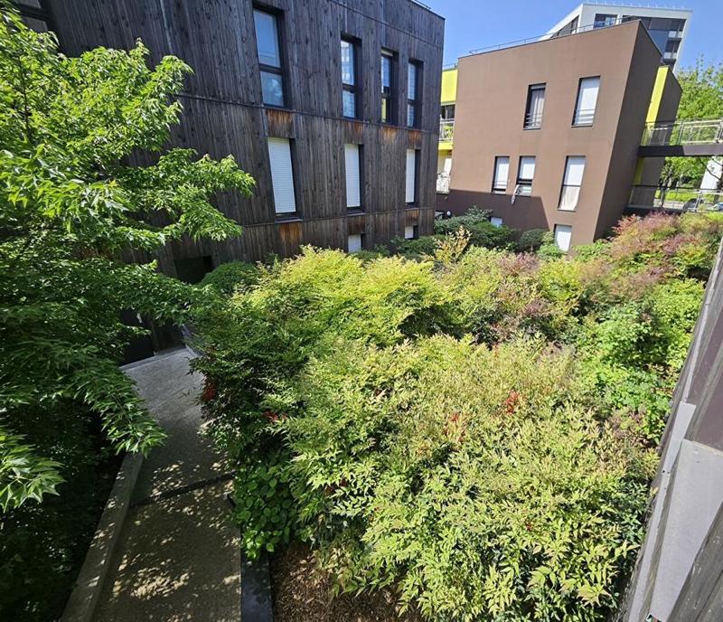 Appartement - 94 m² - 5 pièces