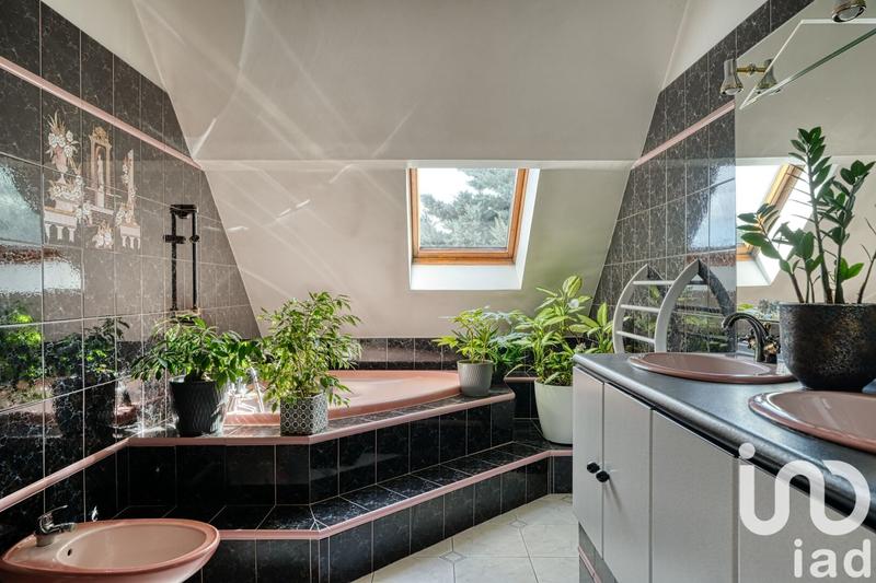 Maison - 162 m² - 6 pièces