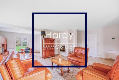 Maison - 131 m² - 6 pièces