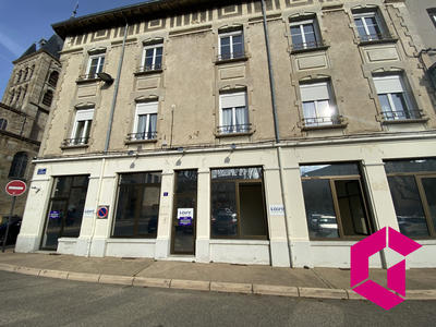 Local commercial - 72 m² - 5 pièces