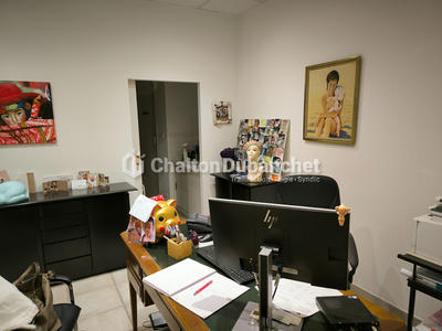 Local commercial - 55 m² - 4 pièces