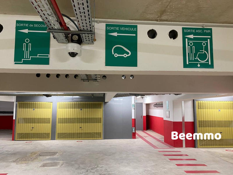 Parking / Garage - 14 m²