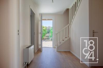 Maison - 96 m² - 4 pièces