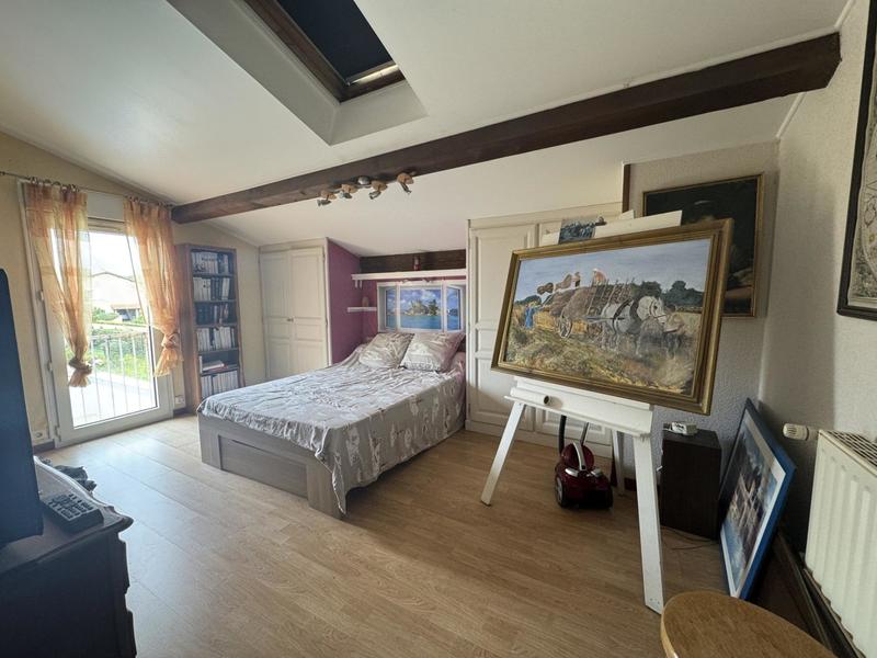 Maison - 207 m² - 7 pièces