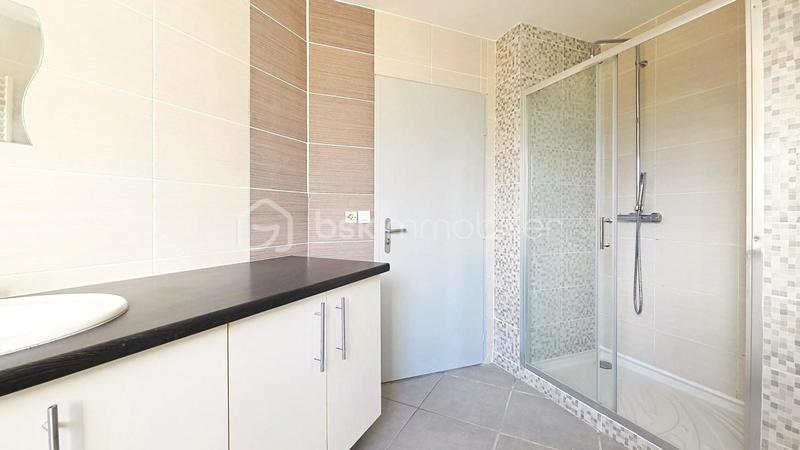 Maison - 138 m² - 6 pièces