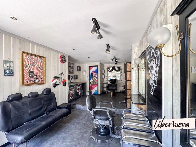 Local d'activité / Entrepôt - 23 m²