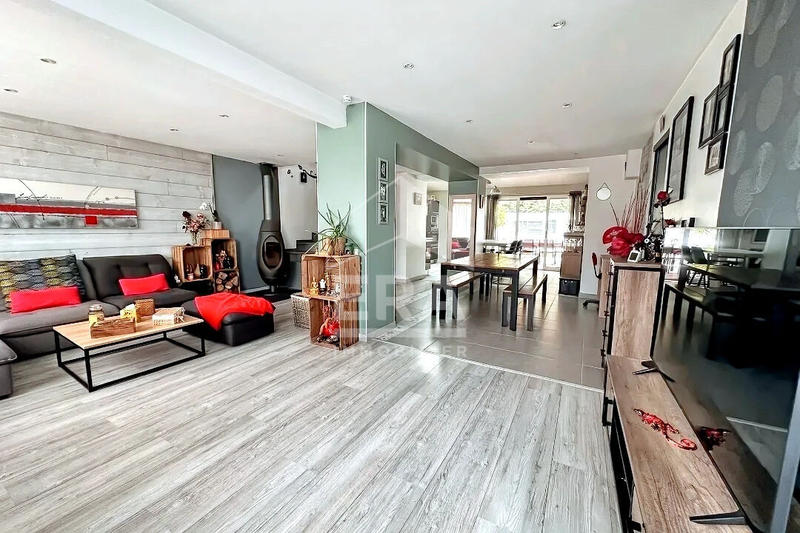 Maison - 108 m² - 4 pièces