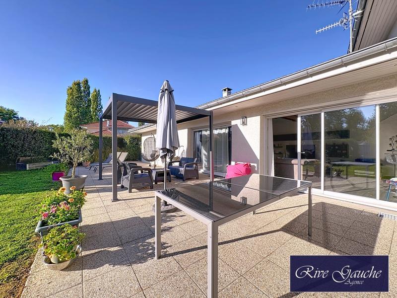 Maison - 152 m² - 6 pièces