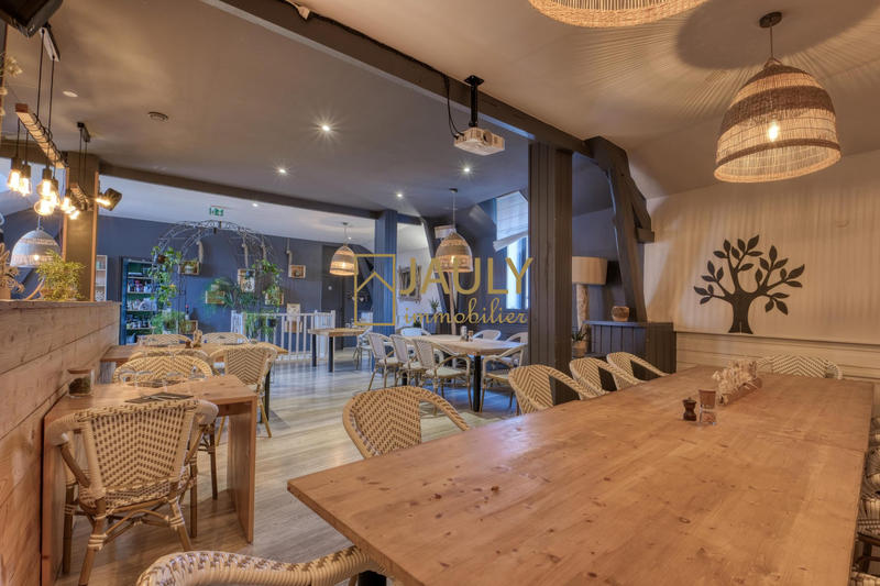 Local commercial - 382 m²