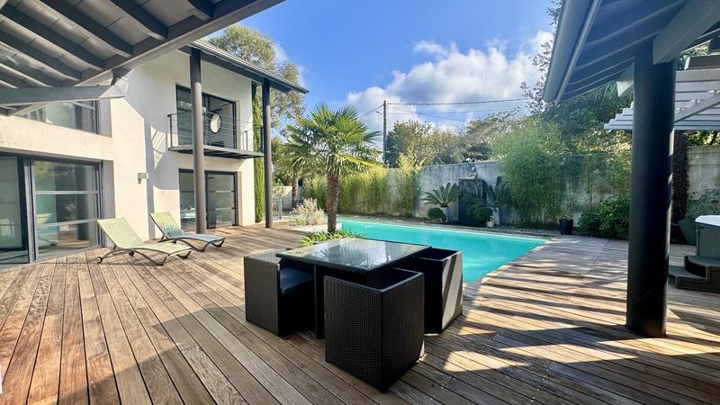 Maison d'architecte - 136 m² - 5 pièces