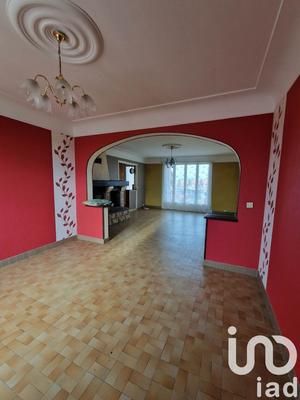 Maison - 137 m² - 7 pièces