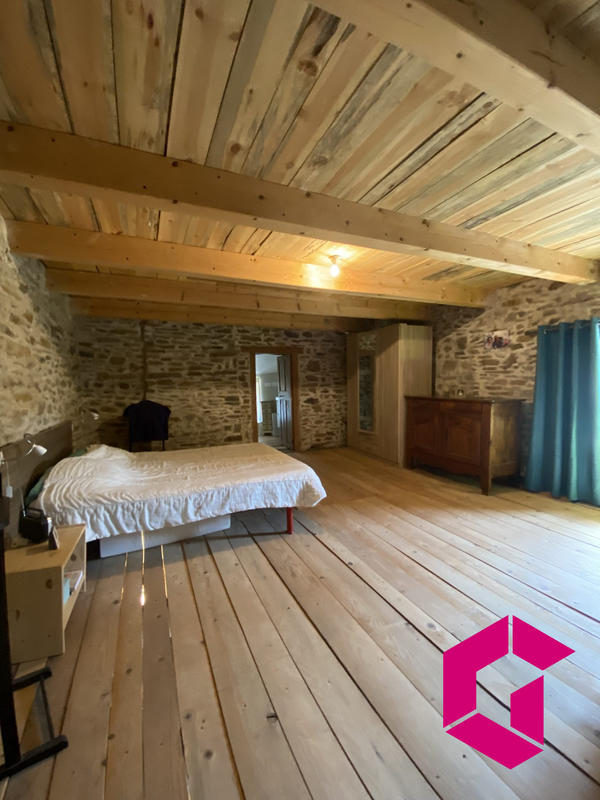 Maison ancienne - 85 m² - 3 pièces