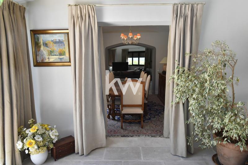 Maison - 490 m² - 7 pièces