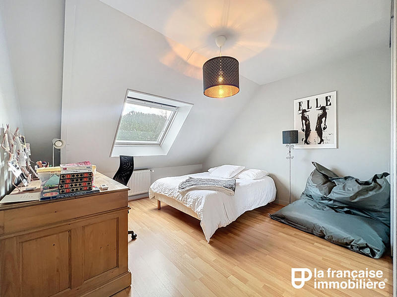 Maison - 168 m² - 8 pièces