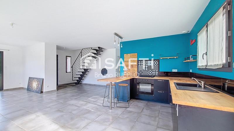 Maison - 94 m² - 4 pièces