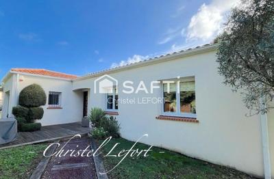 Maison - 140 m² - 6 pièces